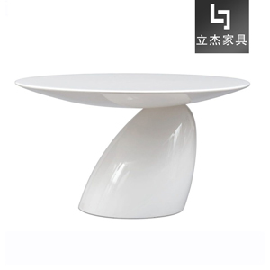 li䓲parable-dining-table